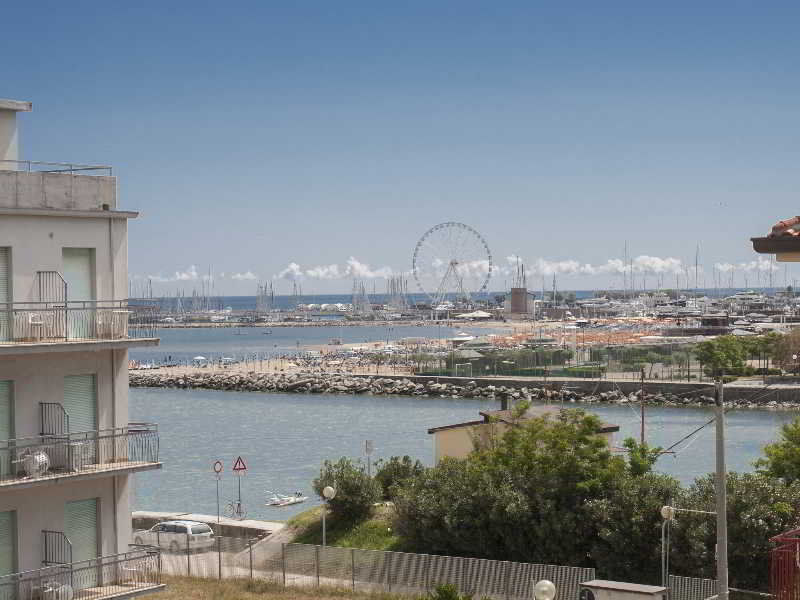 Hotel Rosa Rimini Exterior foto